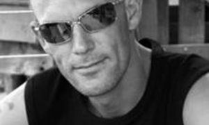 Werknemer geld en motor weg